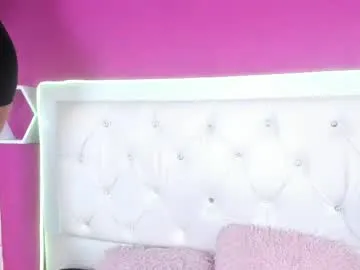 WitchAnnie – webcam model profile photo Image 4