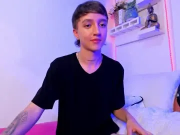 trainwithme – webcam model profile photo Image 14