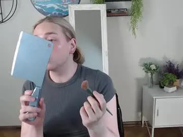 someone_sweet – webcam model profile photo Image 12