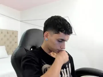 masucle216 – webcam model profile photo Image 11