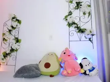 adritvance – webcam model profile photo Image 13