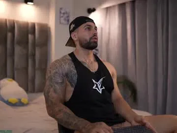 little_show_sexy – webcam model profile photo Image 14