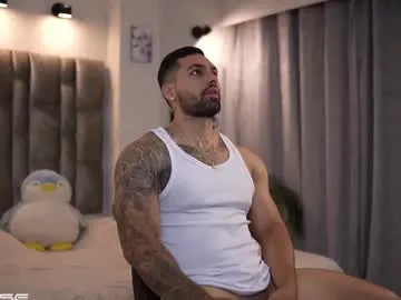 little_show_sexy – webcam model profile photo Image 16