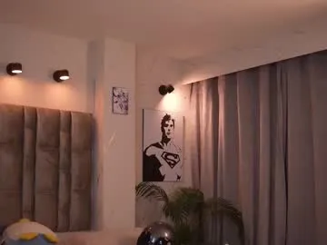 little_show_sexy – webcam model profile photo Image 5