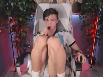 nagi_112 – webcam model profile photo Image 12