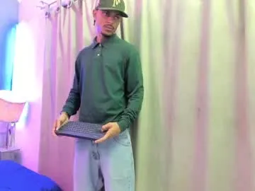 lee_sky – webcam model profile photo Image 9