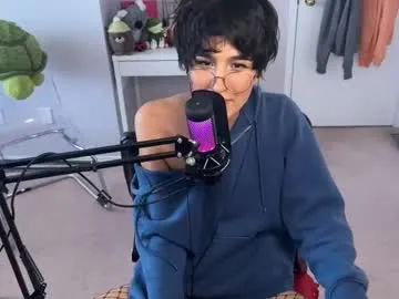 murbur – webcam model profile photo Image 10