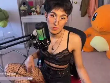 murbur – webcam model profile photo Image 14