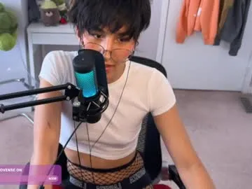 murbur – webcam model profile photo Image 2