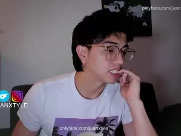 donchico0 – webcam model profile photo Image 18