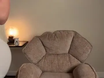 Earth_001 – webcam model profile photo Image 5