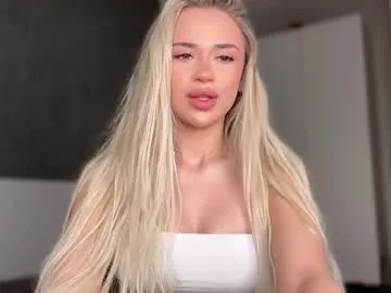 Earth_001 – webcam model profile photo Image 9