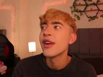 WitchAnnie – webcam model profile photo Image 7