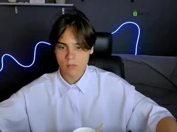 minirini – webcam model profile photo Image 8