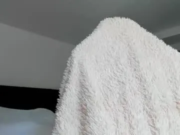 _Alicee_1 – webcam model profile photo Image 9