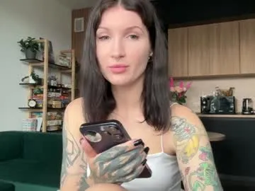 skinny_candy18 – webcam model profile photo Image 10