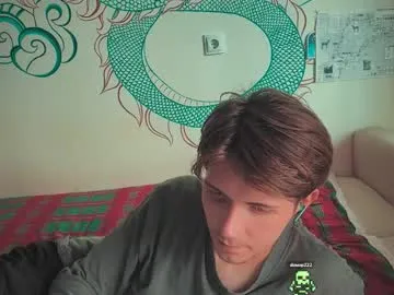 Earth_001 – webcam model profile photo Image 4