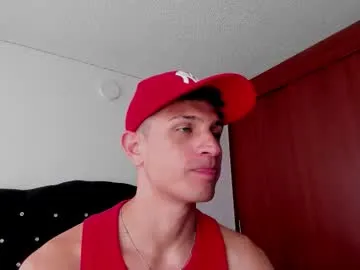 PabloArena – webcam model profile photo Image 10