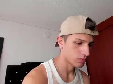 PabloArena – webcam model profile photo Image 14