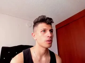 PabloArena – webcam model profile photo Image 8