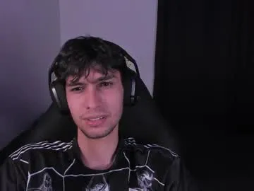 otouhu76 – webcam model profile photo Image 10