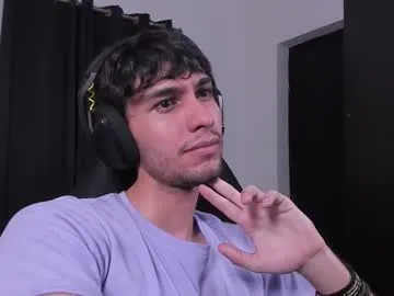 otouhu76 – webcam model profile photo Image 3