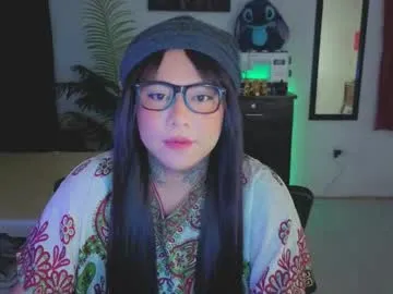 WitchAnnie – webcam model profile photo Image 6