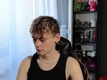 kai101010 – webcam model profile photo Image 18