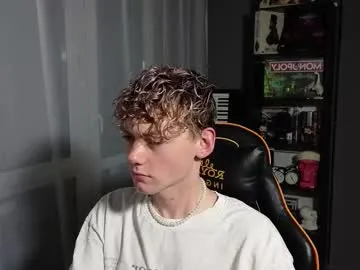 kai101010 – webcam model profile photo Image 19