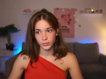 kira_light__ – webcam model profile photo Image 3