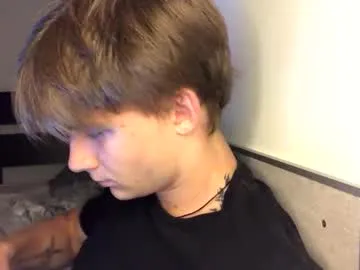 Benson18y – webcam model profile photo Image 6