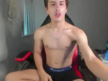 Earth_001 – webcam model profile photo Image 19