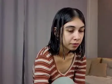 ValSinclair – webcam model profile photo Image 2