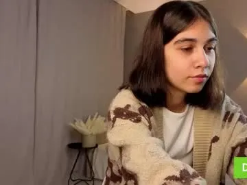 ValSinclair – webcam model profile photo Image 7