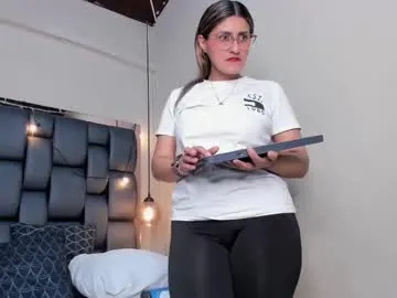 loving_ladies – webcam model profile photo Image 16