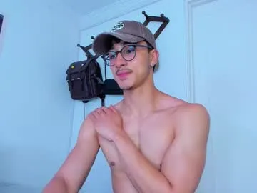 PabloArena – webcam model profile photo Image 10