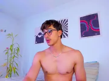 PabloArena – webcam model profile photo Image 12