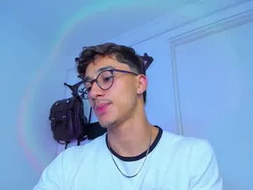 PabloArena – webcam model profile photo Image 6