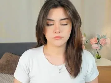 cute_fox_girl – webcam model profile photo Image 5