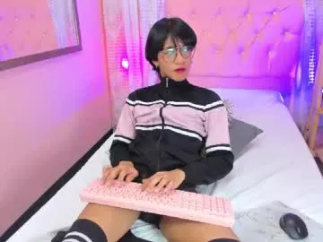 loving_ladies – webcam model profile photo Image 11