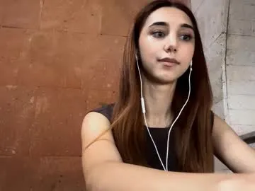 ariel_andcharlotte – webcam model profile photo Image 2