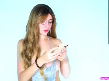 Todays_Dream – webcam model profile photo Image 15