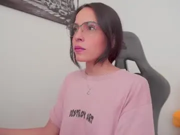 Earth_001 – webcam model profile photo Image 16