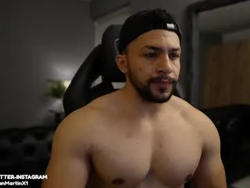 ariel_andcharlotte – webcam model profile photo Image 8