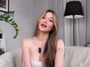 LucieMontez_mml – webcam model profile photo Image 15