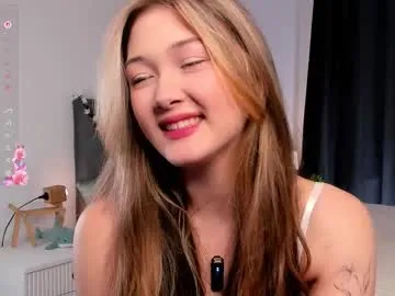 LucieMontez_mml – webcam model profile photo Image 3