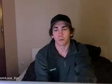 Benson18y – webcam model profile photo Image 8