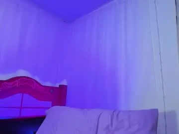 bisexualmilf – webcam model profile photo Image 17