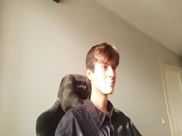 nide_xiaogou – webcam model profile photo Image 9