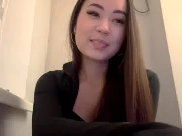 lucialostroh – webcam model profile photo